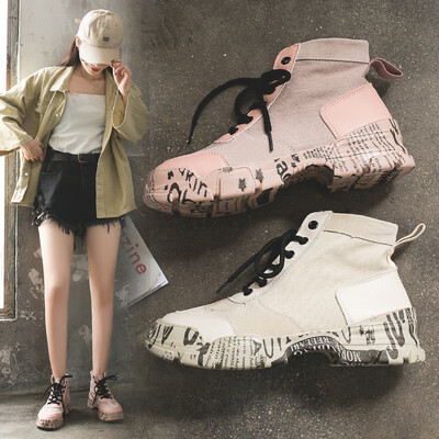 

Cool girl wearing Martin boots female canvas handsome desert shoes locomotive high-top boots 92356