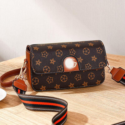 

Ladies bag 2019 Korean version of the cool fashion summer new womens bag PU leather shoulder bag Messenger bag