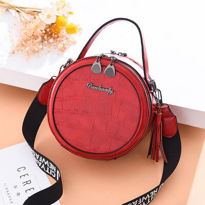 

Summer womens fashion net red western style texture messenger bag Joker ins shoulder bag