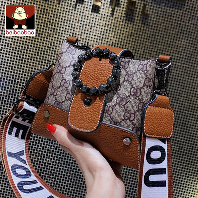 

Ins New Womens Bag 2019 New Korean Texture Bucket Bag Wide Shoulder Strap Joker Single Shoulder Messenger Bag