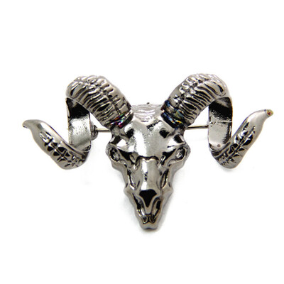 

Goat Head Metal Brooch Pin Unisex Antique Charm Alloy Jewelry