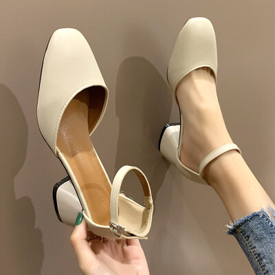 

Featuring the 2019 Summer New Korean version students wear a single buckle with thick&hollow heels