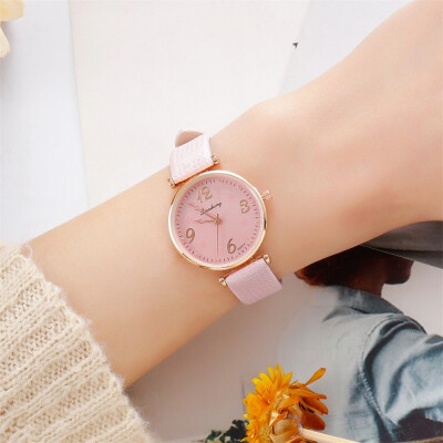 

RM Women Fashion Leather Band Analog Quartz Round Wrist Watch Watches