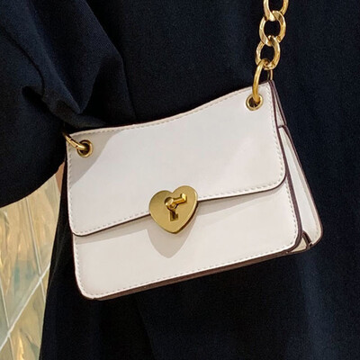 

2019 new summer small fresh fashion chain small square bag French minority air single shoulder oblique satchel bag