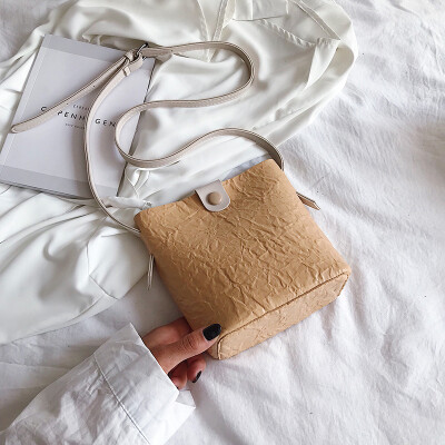 

Ins super fire bag female 2019 new Korean version of the wild single shoulder slung fashion texture solid color leisure bucket bag