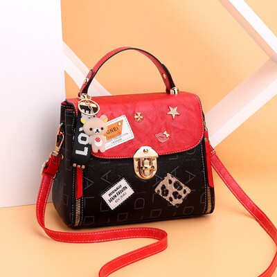 

Womens bag 2019 new womens bag small square bag Korean version of the cool fashion womens bag shoulder Messenger bag cross-border