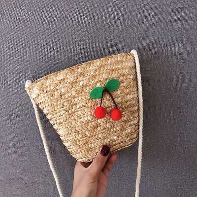 

2019 summer new temperament little fairy bucket bag cute cherry straw shoulder bag fashion wild Messenger bag