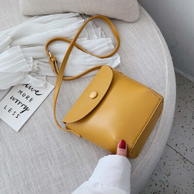 

Net red mini bag ins advanced sense of foreign style womens bag summer new 2019 simple bucket bag Messenger bag