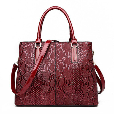 

Snake Lady Ms 2019 New Fashion Retro Womens Bag Shoulder Bag Messenger Bag Wholesale Custom black