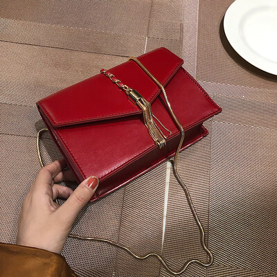 

Qiao Bani 2019 new South Korea Dongdaemun fashion simple solid color chain small square bag shoulder diagonal female bag