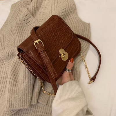 

Chic bag female retro wild simple texture 2019 new Korean version of the slung shoulder fashion tofu small square bag