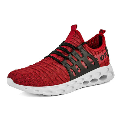 

New lightweight flying mesh sports shoes 2019 autumn mens Korean running shoes breathable large size mens shoes