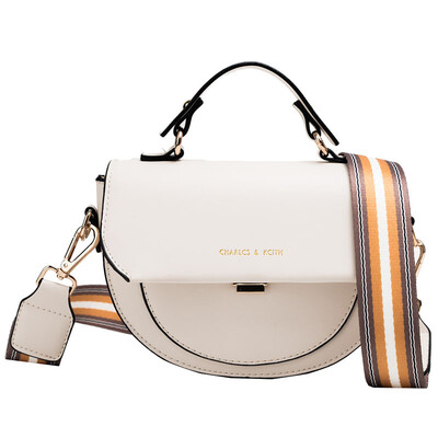 

2019 new womens bag bags solid color fashion trend casual chain womens handbag PU diagonal small square bag