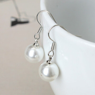 

New Brand Design Gold Color Wild Simulated Pearl Earrings For Women Personality Geometric Female Elegant Earring Accessories