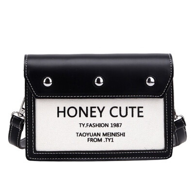 

Foreign air small bag female 2019 new summer portable Korean version of the shoulder bag fashion chain wild Messenger small square bag