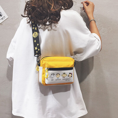 

Cartoon small bag female 2019 new net red ocean Snoopy package tide Korean version of the broadband canvas shoulder Messenger bag