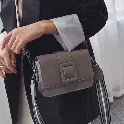 

Bag female bag 2019 autumn new retro matte shoulder bag tide Korean version of the wild wide shoulder strap Messenger bag