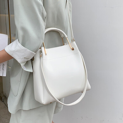 

Womens bag 2019 new summer small fresh bucket bag French niche fashion Messenger bag wild ins handbag