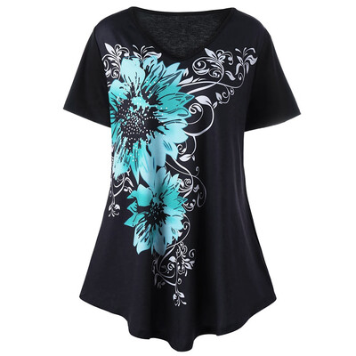 

Plus Size Floral Graphic V Neck T-Shirt