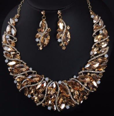 

new nice luxury fashion exaggerated crystal flashing diamond necklace earrings set dress party bride female accessories