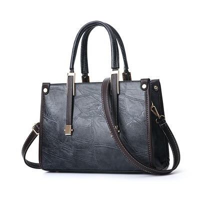 

2018 spring new fashion cool trend handbag fashion casual handbags Europe&the United States big bag shoulder bag