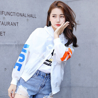 

2019 Summer Womens Sunscreen Shirt Jacket Hooded Shirt Fashion Large Size Womens Anti-UV Transparent Sunscreen Clothes