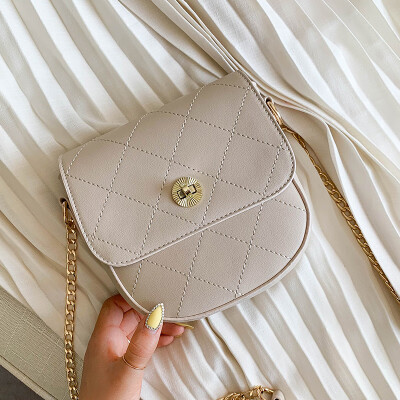 

Summer Female Xiaoqing Qingxin Summer Chao Korean Edition Baitie One Shoulder Slant Fashion Texture Saddle Bag