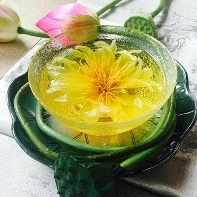 

Organic Handmade Sacred Lotus Flower Tea Complete Dried Flowers Herbal Tea 30g