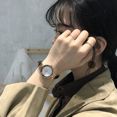 

Korean version of simple literature&art retro hundred small fresh chic watches female students Mori female Department of Fine
