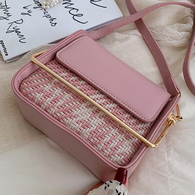 

Summer 2019 new original wind diagonal small bag simple Joker straw small fresh beach small square bag