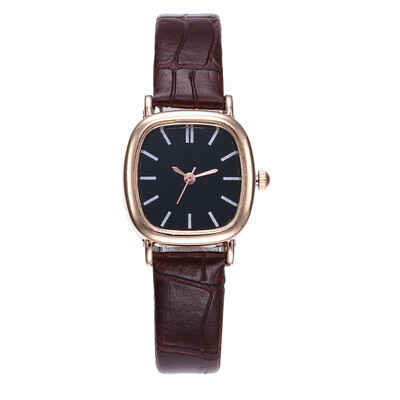 

New rose gold square shell simple men&women on the table couple creation