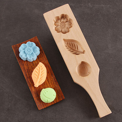 

Toponeto Flower Shapes Handmade Environmental Wooden Mooncake Mold for Ice Making