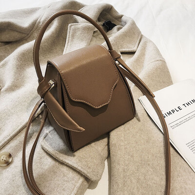 

Qiao Bani 2019 new Korean ins fashion simple solid color geometric bag portable wild shoulder diagonal female bag