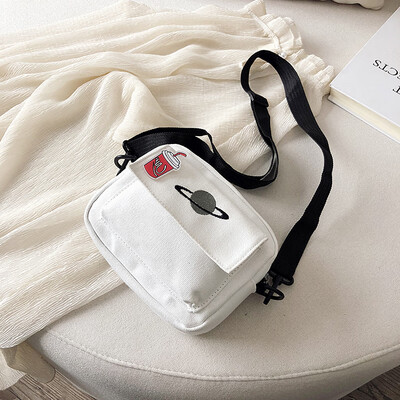 

Temperament fashion chic Messenger bag 2019 new cartoon planet canvas small square bag female simple wild shoulder bag