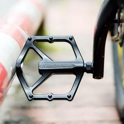 

1 Pair Mountain Bike Pedal Lightweight Durable Aluminium Alloy Bearing Pedals Road MTB Bicycle Bicycle Accessories