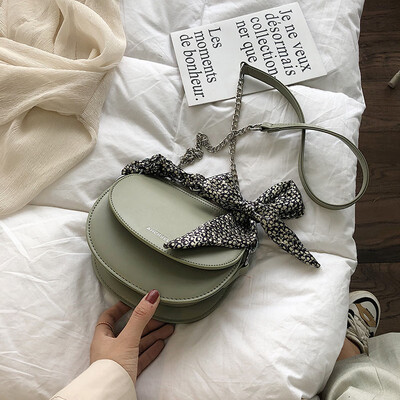 

French niche bag Messenger versatile handbag 2019 new wave Korean version of the simple shoulder scarf fashion saddle bag