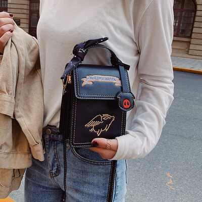 

Small bag female bag 2019 new tide Messenger bag wild ins super fire Sen girl student mobile phone bag