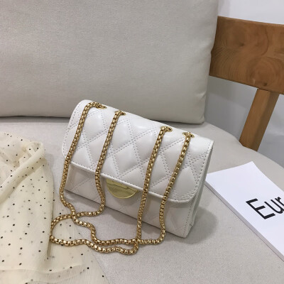 

2019 new Korean version of the simple&simple rhombic chain shoulder bag female casual temperament wild Messenger small square bag