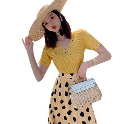 

Summer Women Sexy V Neck T Shirts Slim Solid Color Tshirt Women Casual Short Sleeve Tops Female Clothing