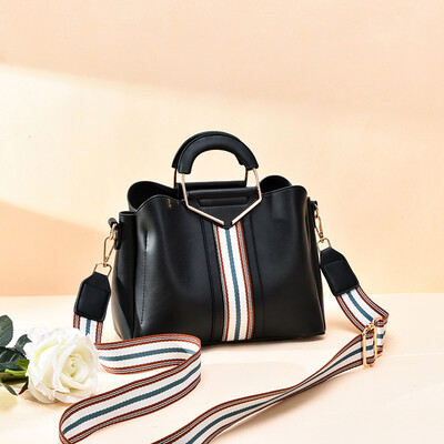 

Handbag woman large capacity slant bag simple air impingement soft temperament single shoulder Korean version 100