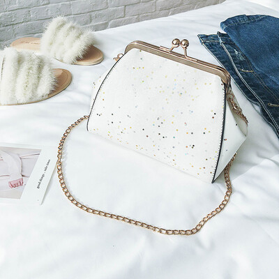 

New small bag woman 2019 new fashion sequins clip shell bag Korean version tide chain bag single shoulder oblique satchel bag