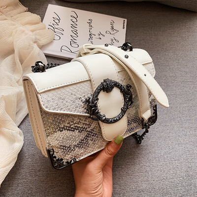 

Chic casual bag texture retro chain small square bag new 2019 casual womens shoulder bag Messenger bag