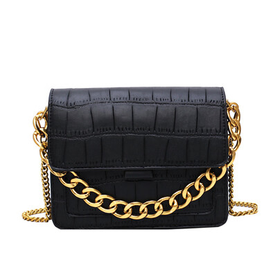 

Womens bag bag bag female 2019 new Messenger bag solid color personality fashion spring&summer chain lady bag