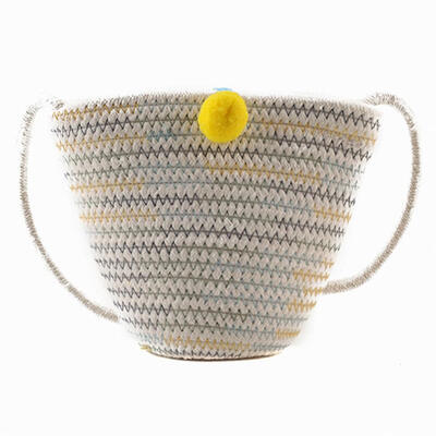 

Pompon Decor Shell Bag Women Summer Shoulder Messenger Straw Woven Bags