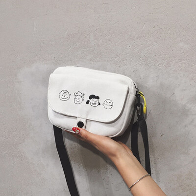 

Cartoon small bag female 2019 new cute Snoopy canvas bag ins Japanese girl slung shoulder bag tide