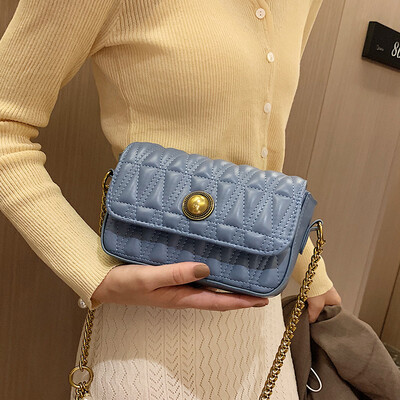 

Small fragrance bag female 2019 new wave fashion wild Korean version of the small square bag shoulder Messenger bag Lingge chain bag