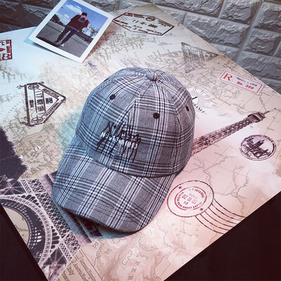

Korean version of Harajuku letter cap Kids Summer versatile students Street retro Plaid baseball cap sun hat trendy man