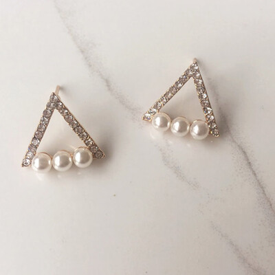 

Simple Women Silver Plated Geometric Triangle Pearl Earrings Jewelry Available
