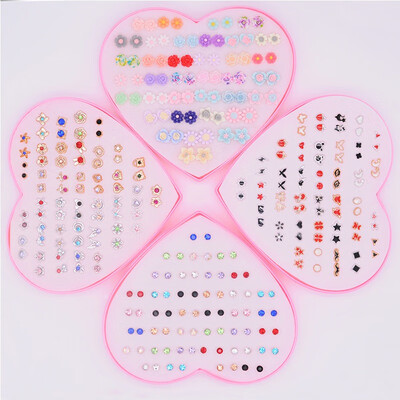 

Wholesale 36pcs Mixed Assorted Gold Flower Crystal EAR Rings Baby Kids Girls EAR Ring Party Gift Jewelry With Display Box
