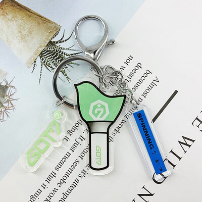 

KPOP BLACKPINK NCT TWICE EXO GOT7 Cartoon Logo Shape Acrylic Keychain Colorful Letter Printing Pendant Key Rings Hot Gift for Fans